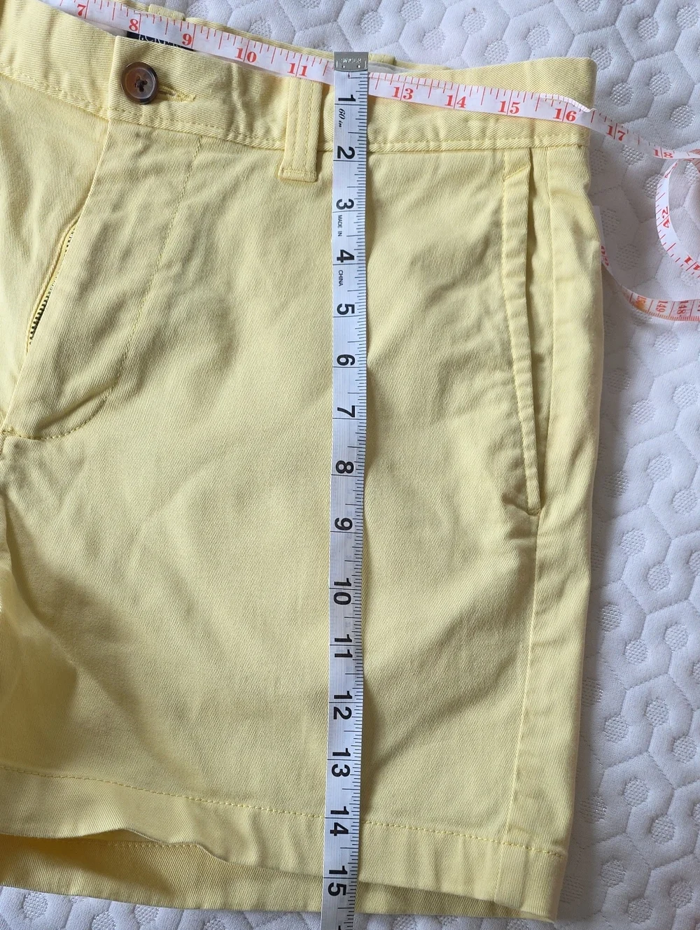 Men's Yellow J Crew Size 32 Shorts 5 In Inseam